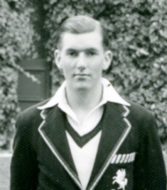 'Ron' Kincraig (Cricket 1941).